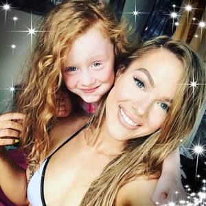 Meet your Posher, Bronwyn